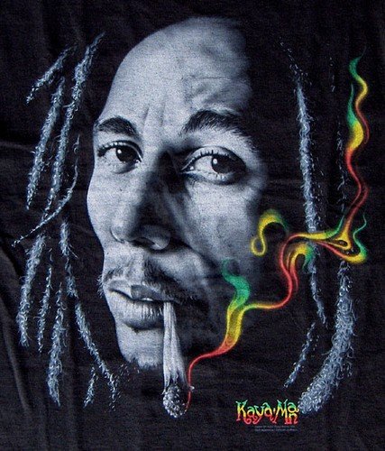 Bob Marley T-Shirts Rasta Smoke - Large