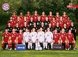 Ravensburger 13049 - FC Bayern M&uuml;nchen Saison 2011/2012 - 300 Teile Puzzle