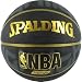 der outdoor-basketball im neuen nba-design mit sehr haltbarer rubber-oberfl�che eignet sich 
besonders f�r das spiel auf dem freiplatz, kann aber auch jederzeit in der halle verwendet werden.