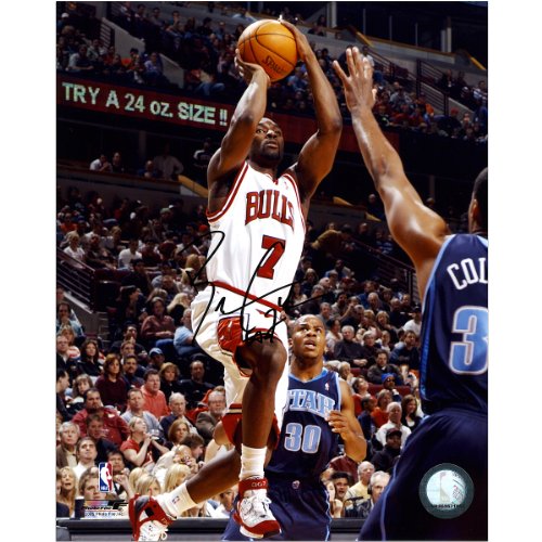 Mounted Memories Chicago Bulls Ben Gordon Autographed Photo