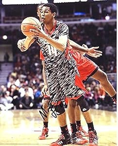 Autographed Matt Jones Picture - *DUKE BLUE DEVILS* basketball 8X10 W COA #1 - Autographed NFL Photos