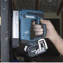 Bare-Tool Makita BST221Z 18-Volt LXT Lithium-Ion Cordless 3/8-Inch Crown Stapler (Tool Only, No Battery)