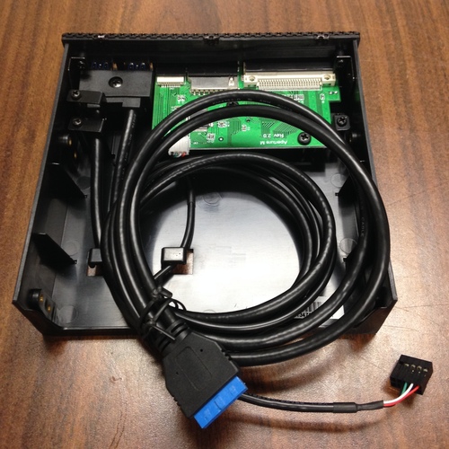 NZXT Aperture M Internal 5.25Inch Mesh Card Reader with 2x