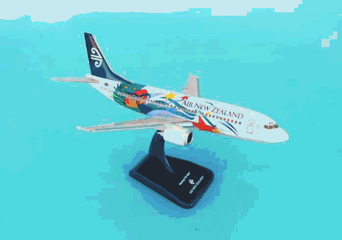 1/200 B737-300 ニュージーランド航空 「ミレニアム」 (2070GR)