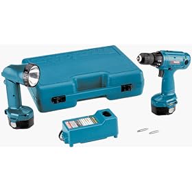 Makita 6233DWBLE 3/8-Inch 14.4 Volt Drill/Driver Kit with Flashlight