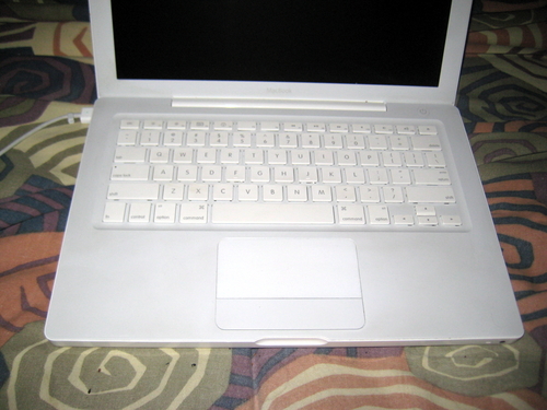 Amazon.com: Apple MacBook White - 2.1GHz