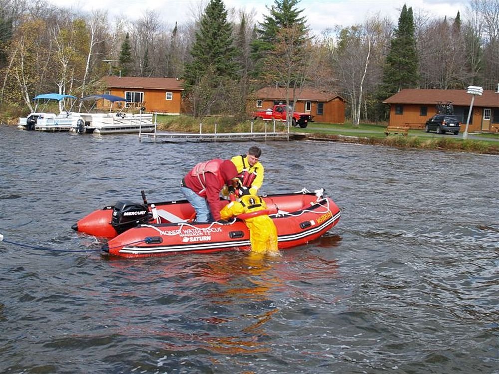 Amazon.com : Saturn 14 ft Red Inflatable Boat : Open Water ... Amazon.com : Saturn 14 ft Red Inflatable Boat : Open Water ...