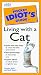 Pocket Idiot's Guide: Living With a Cat (Pocket Idiot's Guides)