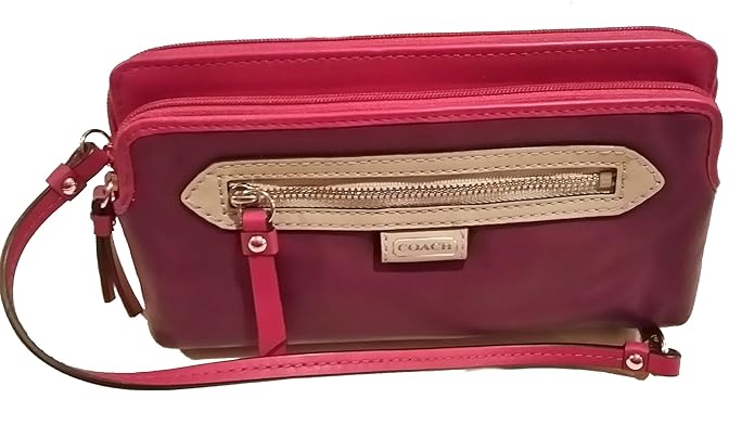 coach wristlets daisy