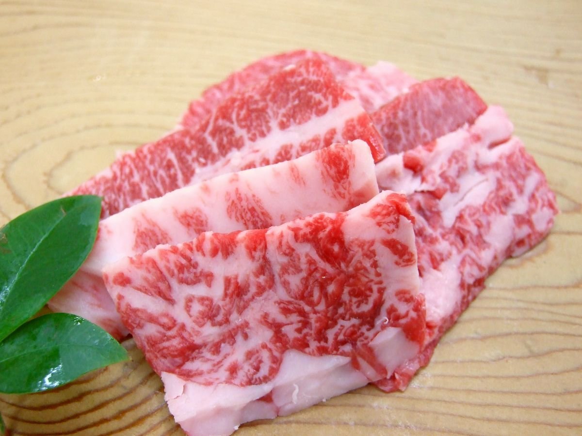 厳选 【 黑毛和牛 最高A5ランク 雌牛 限定 】 牛