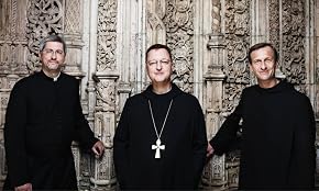 Bilder von Die Priester