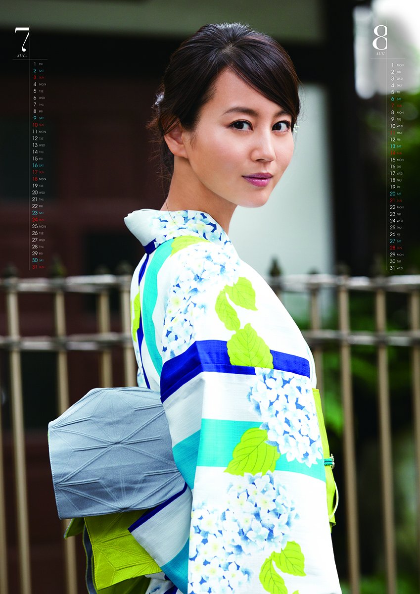 堀北真希 2016年 カレンダー 壁掛け B2