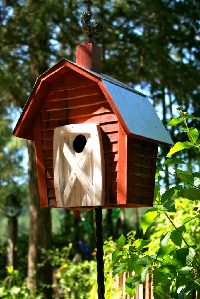 Amazon.com : Heartwood Rock City Bird House : Patio, Lawn & Garden Amazon.com : Heartwood Rock City Bird House : Patio, Lawn & Garden