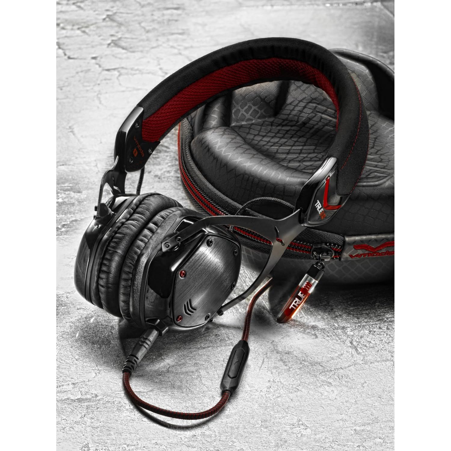 http://ecx.images-amazon.com/images/I/816iB-P5E0L._AA1500_.jpg