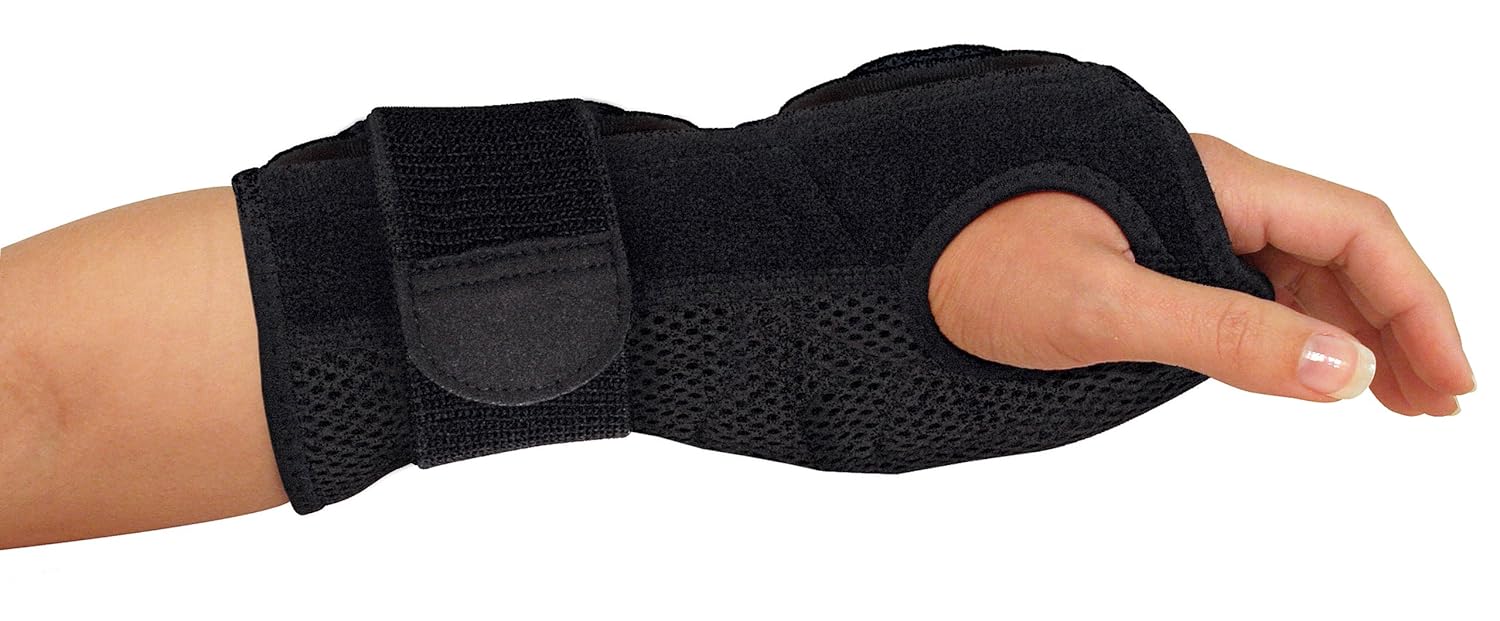 Mueller Sports Medicine Night Support Wrist Brace, Black, Size Measure