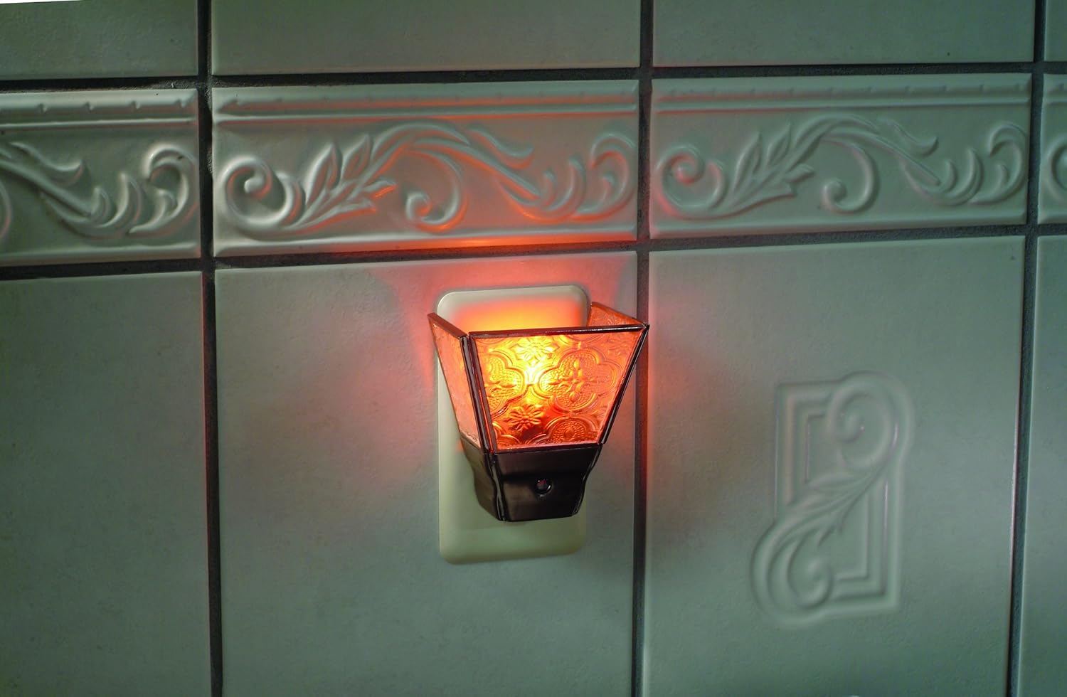 AmerTac 75051BN Vintage Sconce Night Light , New, Free Shipping eBay
