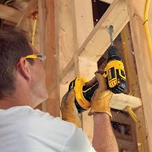 DEWALT DC720KA Cordless 18-Volt Compact Drill/Driver
