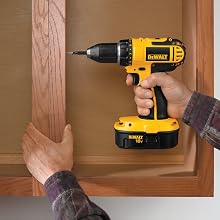 DEWALT DC720KA Cordless 18-Volt Compact Drill/Driver
