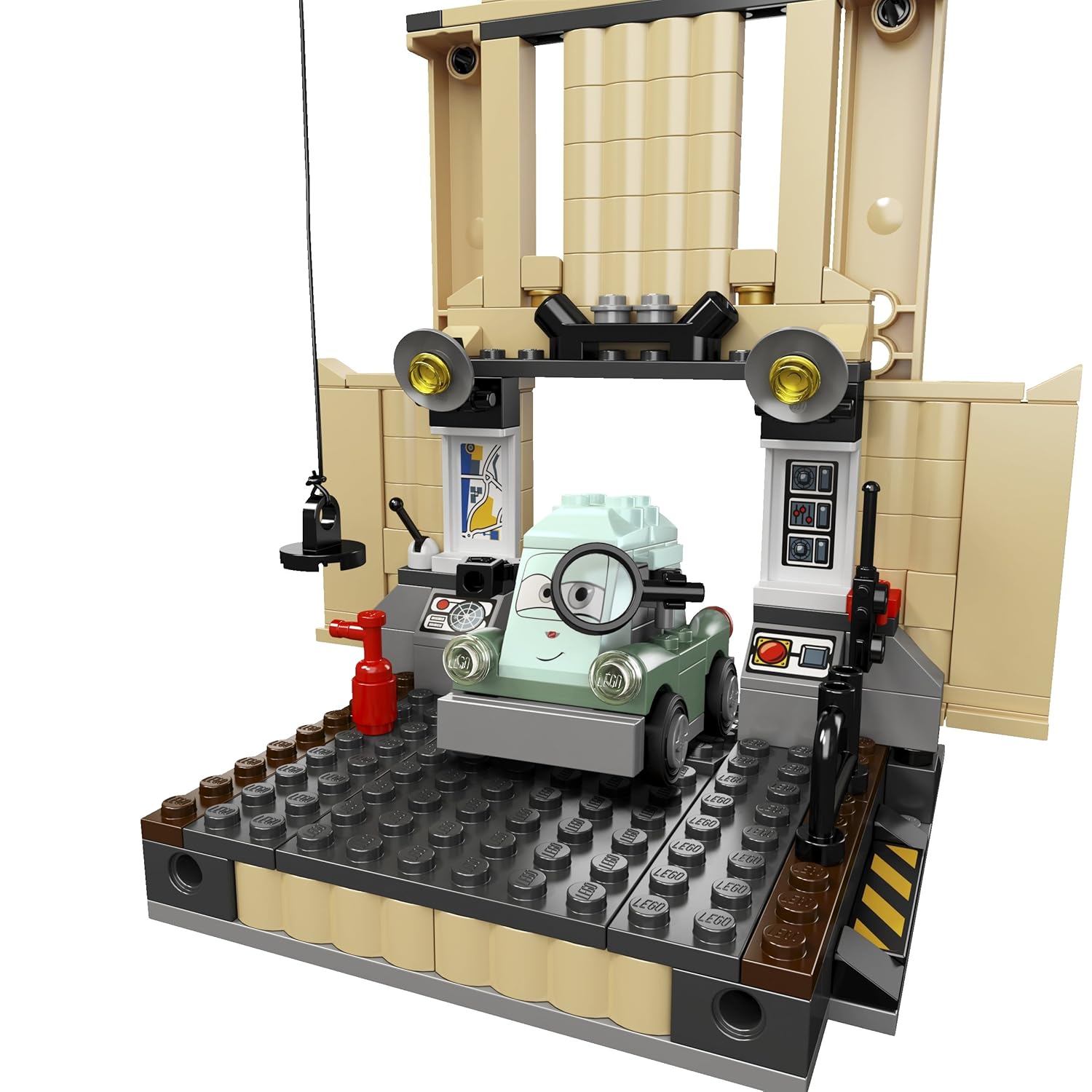 LEGO 8639 Cars Big Bentley Bust Out 743 Pieces Set CARS 2