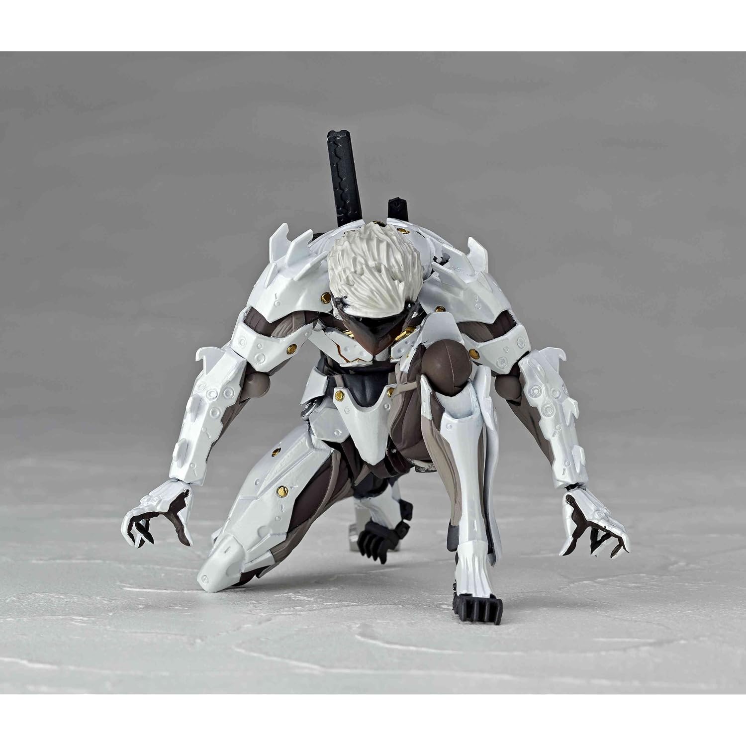 [開封済み中古]リボルテックヤマグチ No.140EX 雷電 ホワイトアーマー 予約受付開始】 リボルテックヤマグチNO.140EX 雷電 ホワイトアーマー