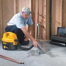 DEWALT DC500 2-Gallon 12-to-18-Volt Cordless/Corded Wet/Dry Vacuum
