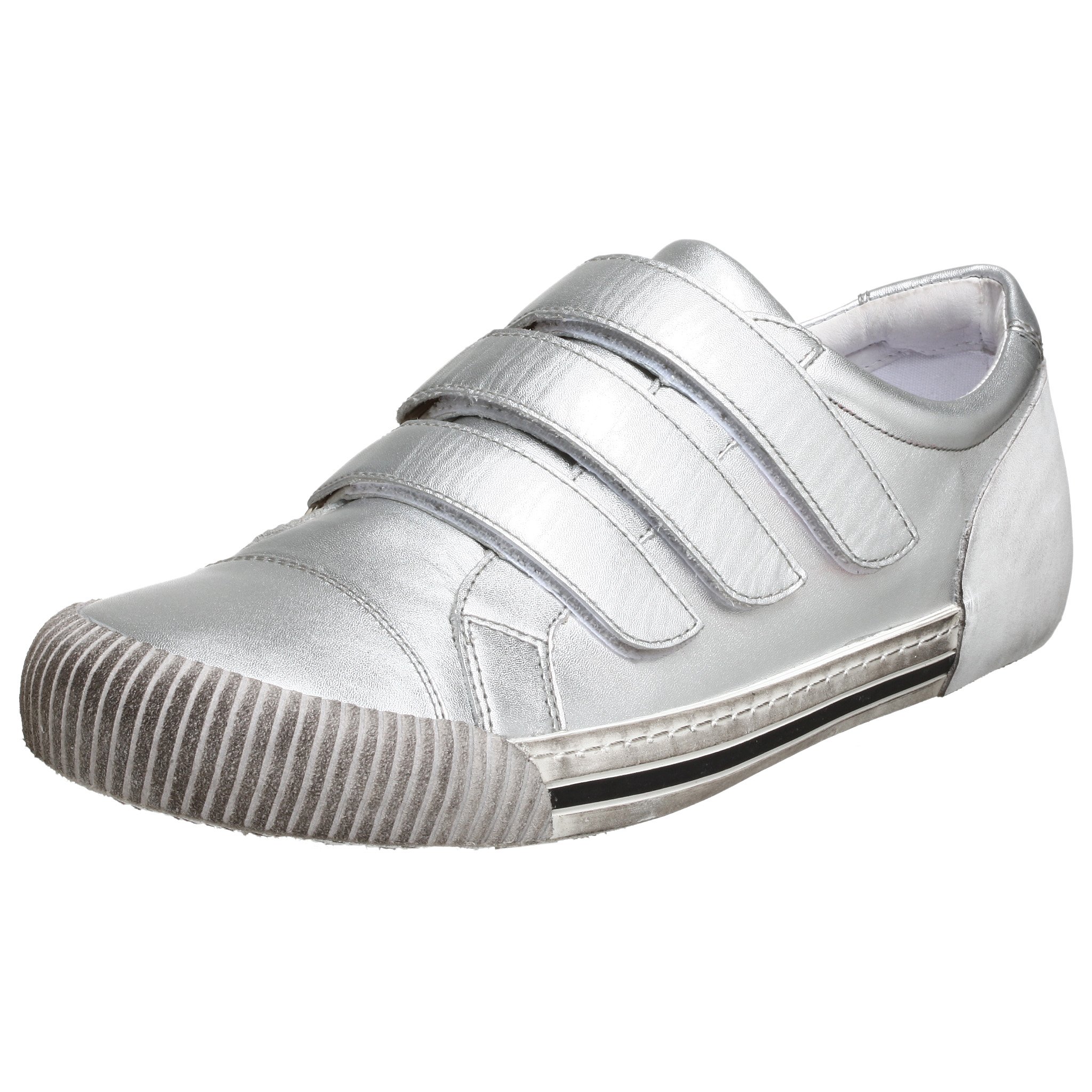 man fashion sneaker
