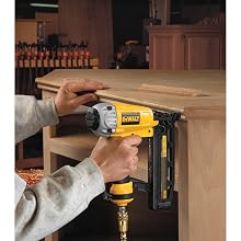 DEWALT D51257K 1-Inch to 2-1/2-Inch 16 Gauge Finish Nailer