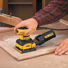 DEWALT D26441 2.4 Amp 1/4 Sheet Palm Grip Sander with Cloth Dust Bag