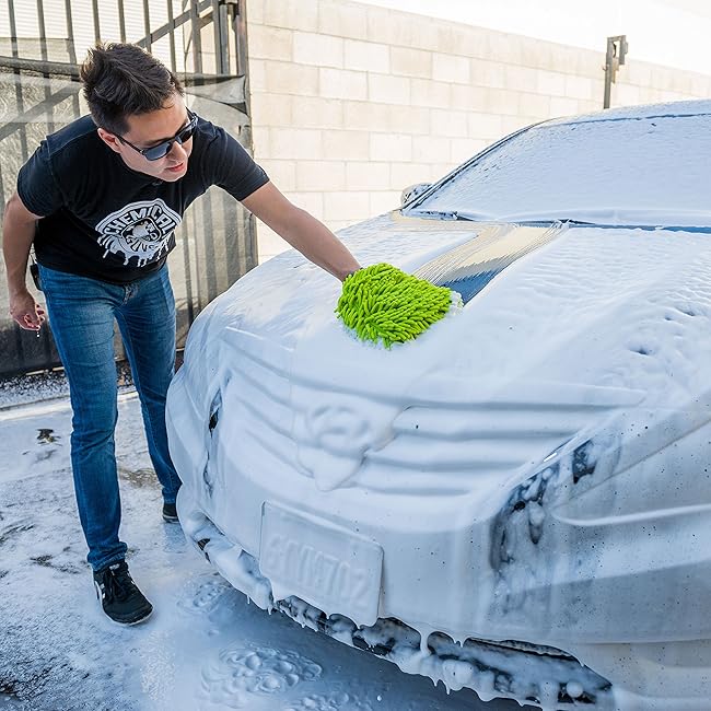 The Ultimate Guide on How to Remove Tar from Car. The Ultimate Solution!