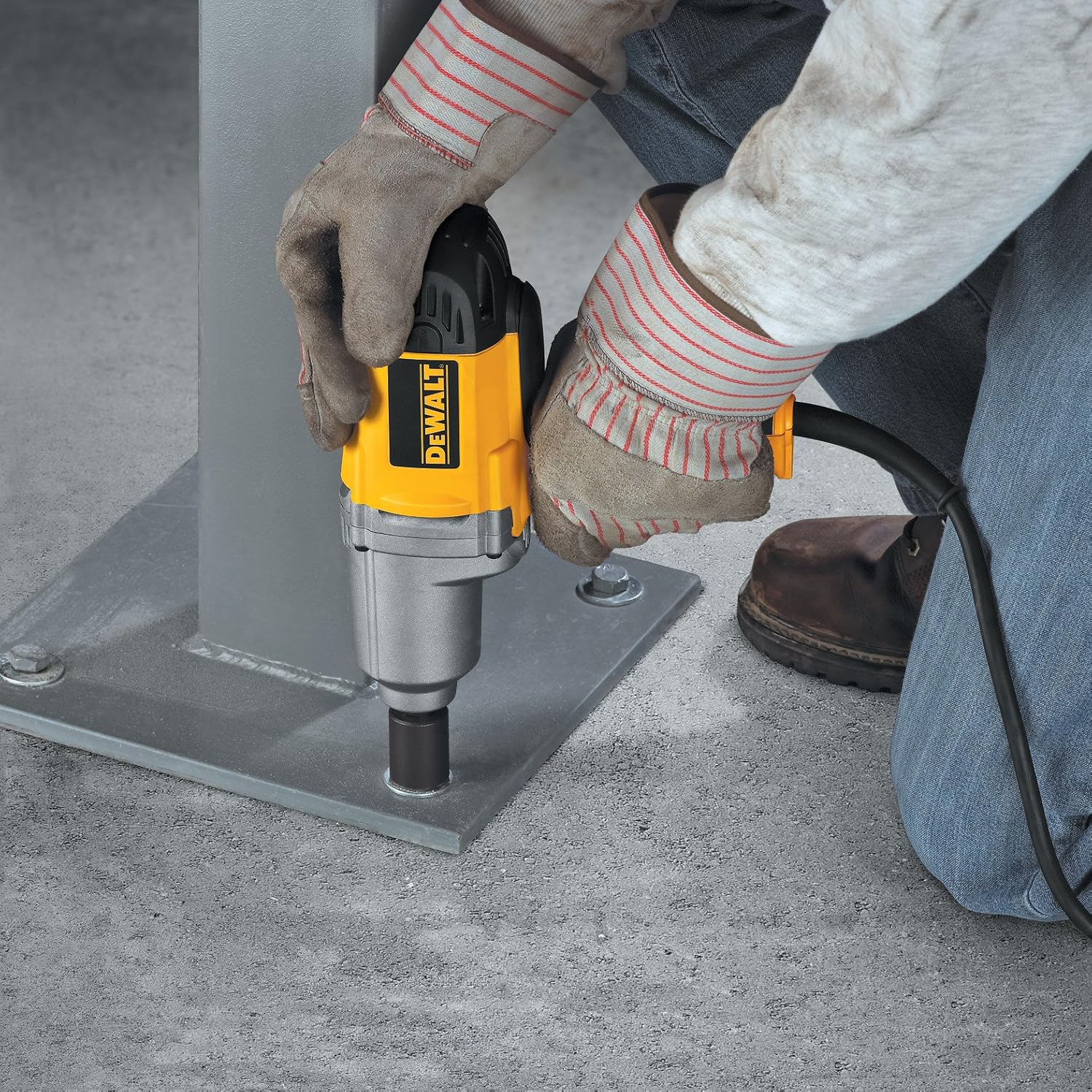 DEWALT DW292 7.5Amp 1/2Inch Impact Wrench with Detent Pin Anvil Power Impact