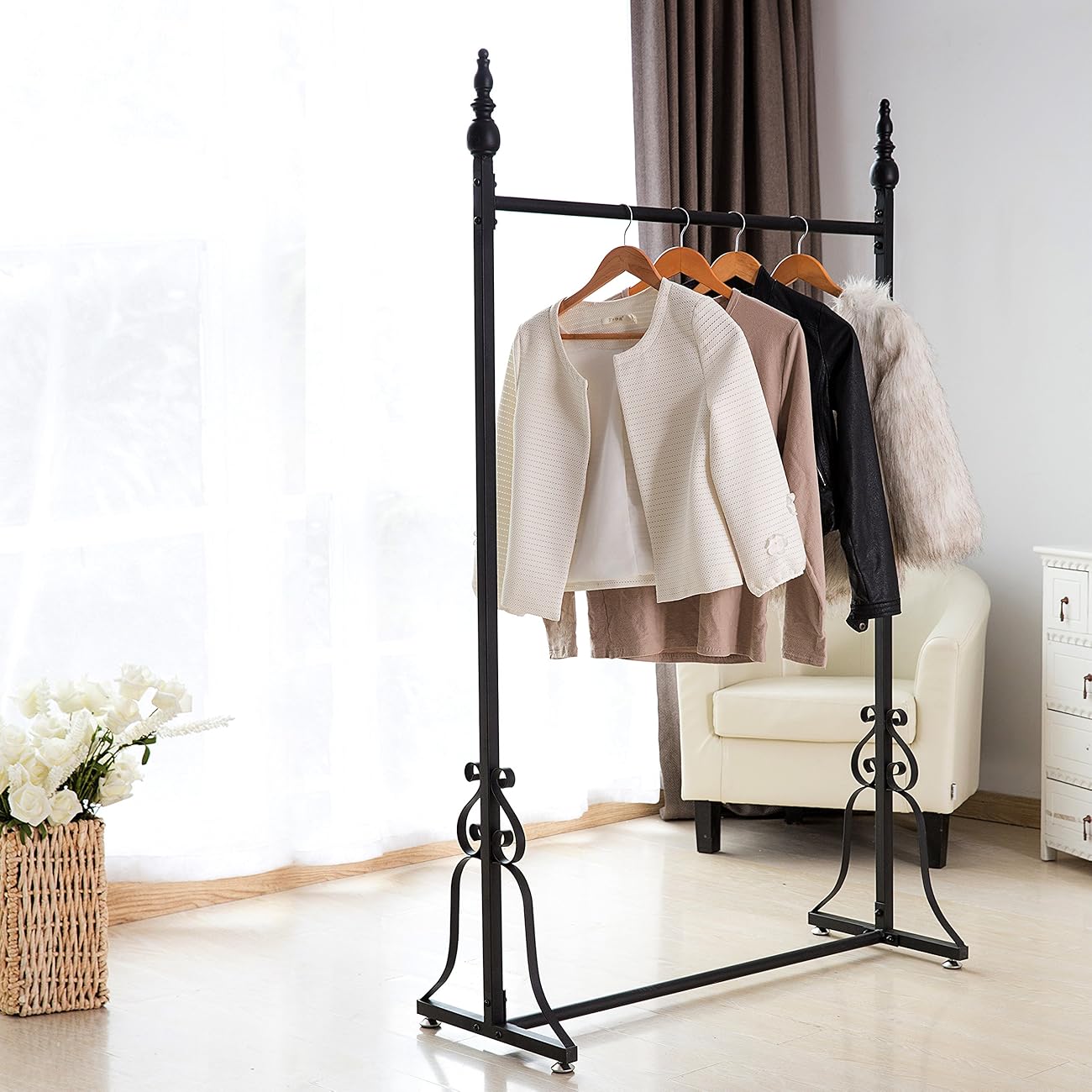 Vintage Style Metal Garment Rack, Freestanding Retail Single Rod