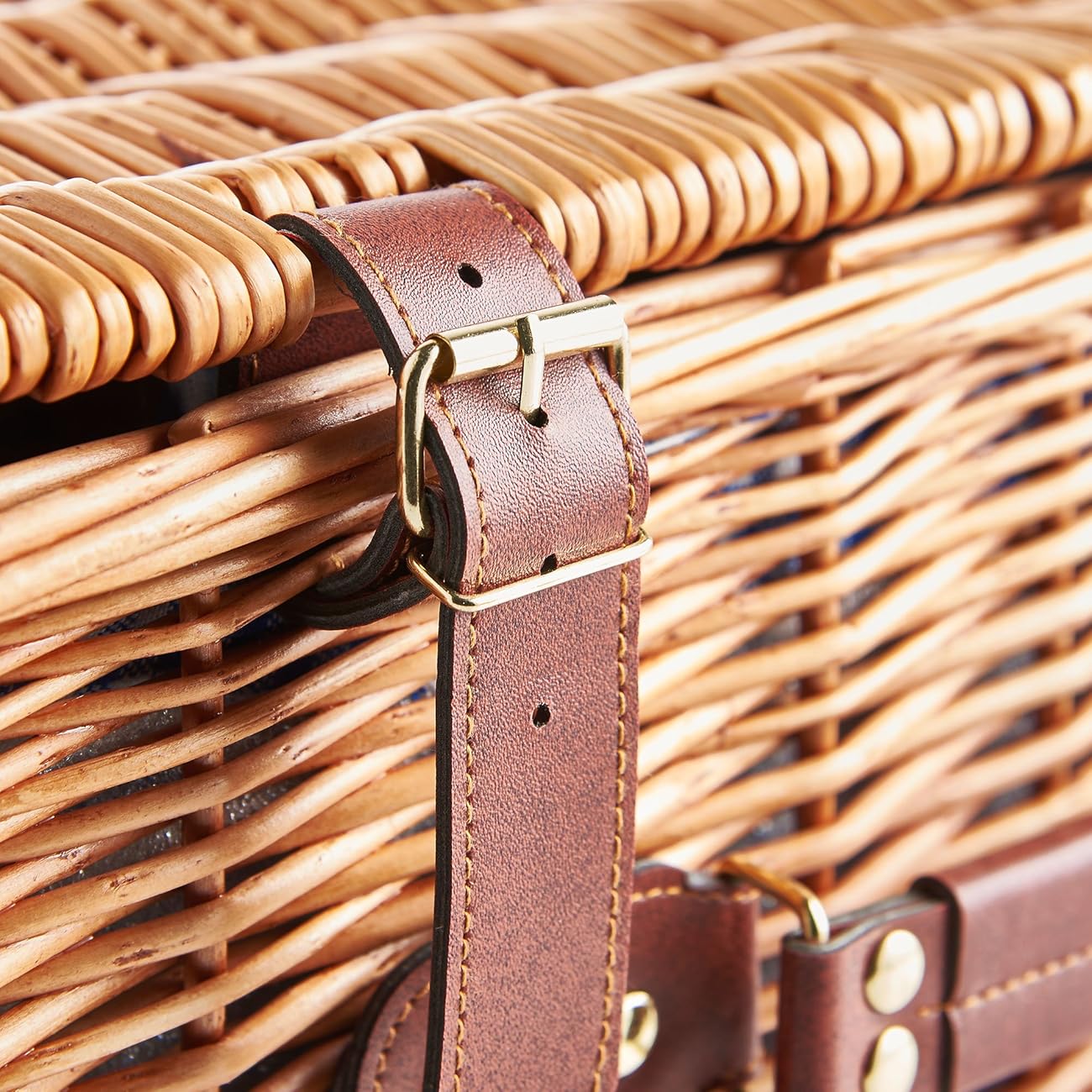 VonShef Deluxe 2 Person Traditional Wicker Picnic Basket Hamper with