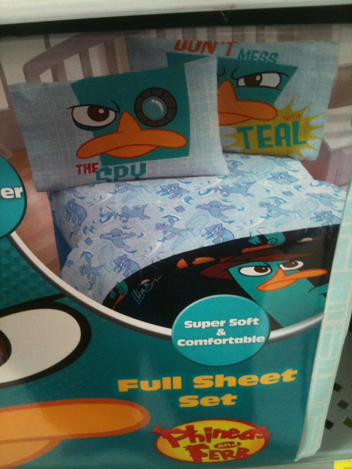 Phineas and Ferb Full Microfiber Comforter and Sheet Set