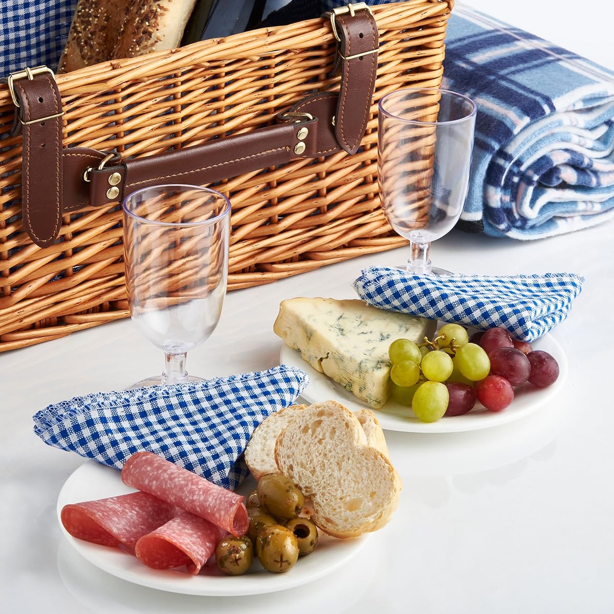 VonShef 4 Person Wicker Picnic Basket Hamper Set with Flatware, Plates