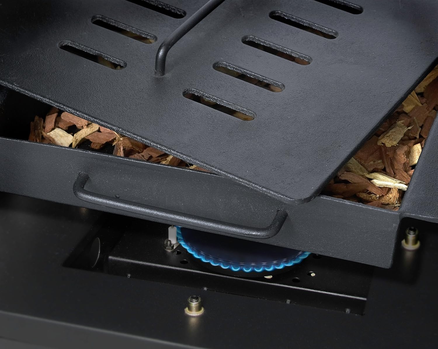 5 Of The Best Gas Smokers For Every Smoked Food Enthusiasts!