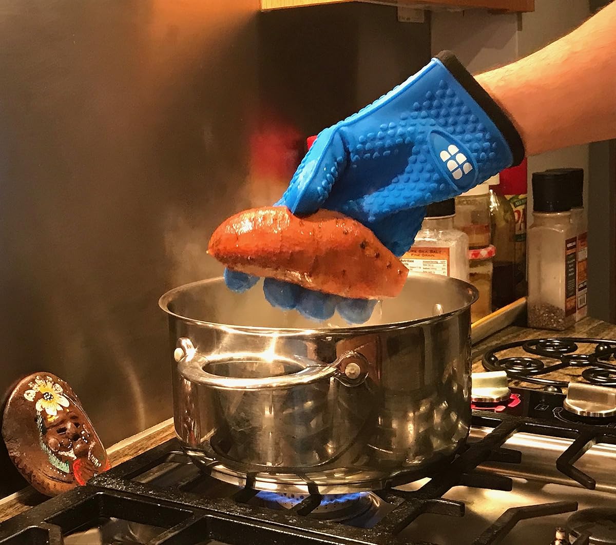 Heat Resistant BBQ Cooking Gloves & Oven Mitts. Insulated Silicone With