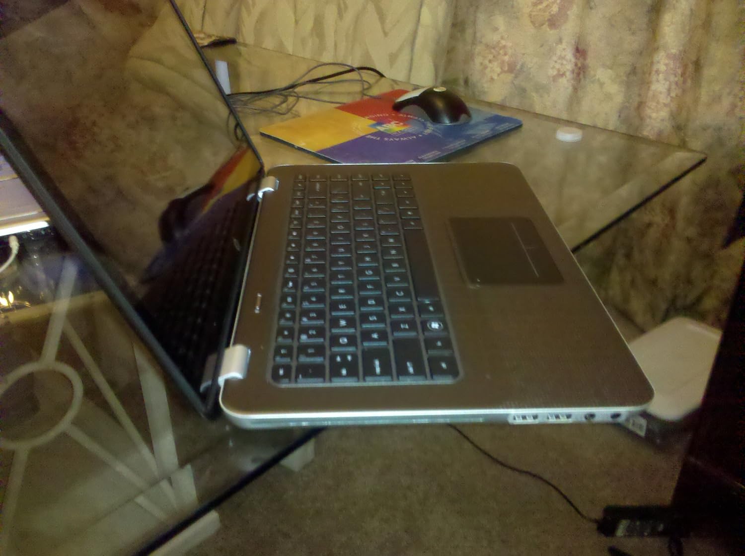 HP Envy 14 core i5 /4G/750/ATI Mobility Radeon HD 5650 /Công nghệ Beat !!