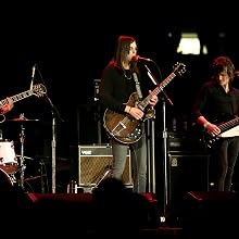 Kings of Leon - Kings of Leon Open First Night Of The "Vertigo//2005" World Tour
