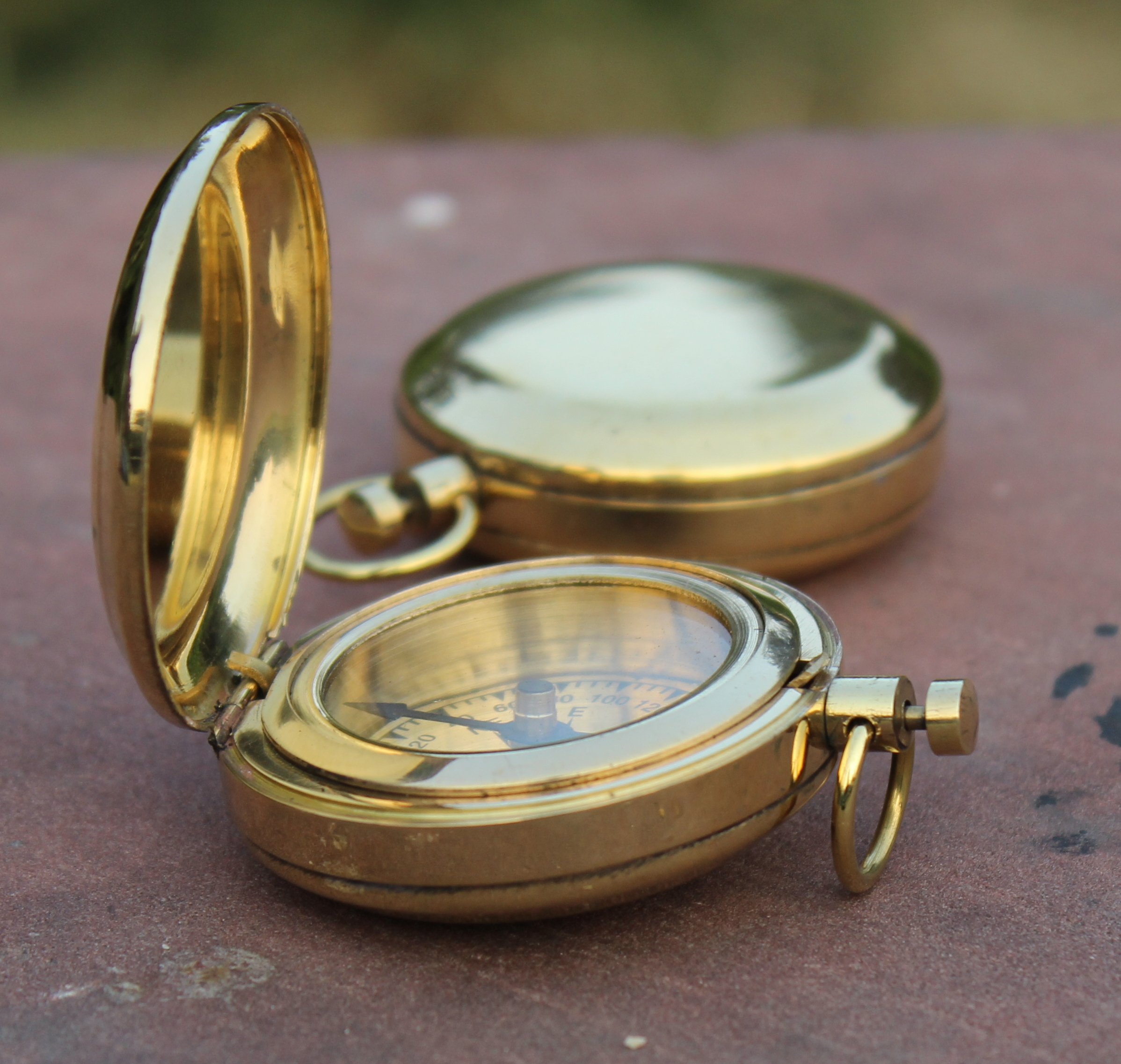 Nautical Collectible Retro Style Compass Decorative Gift Item Brass Finish Compass