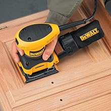 DEWALT D26441 2.4 Amp 1/4 Sheet Palm Grip Sander with Cloth Dust Bag
