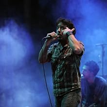 La Vela Puerca - Uruguayan La Vela Puerca singer Sebastia