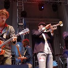 Broken Social Scene - Broken Social Scene in Concert