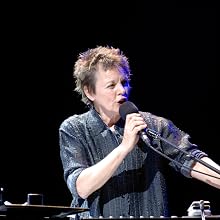 Laurie Anderson - Photo of Laurie Anderson