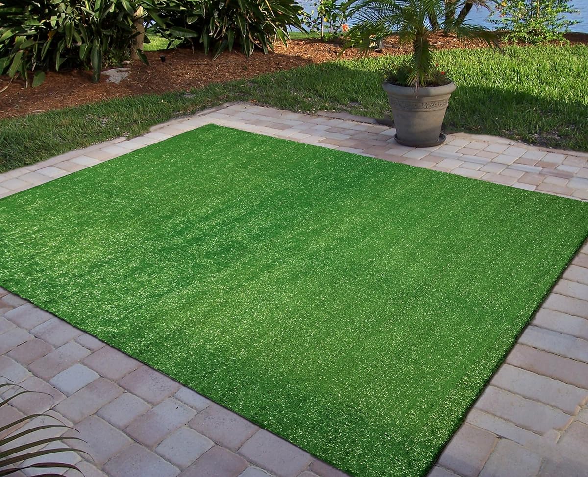 Ottomanson Evergreen Collection Indoor/Outdoor Green Artificial Grass