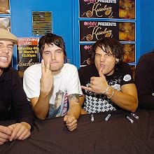 Kisschasy - Kisschasy Instore Appearance