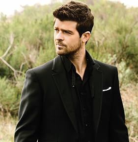 Image of Robin Thicke