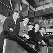 The Hollies - The Hollies