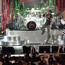 Enslaved - Live 105's Not So Silent Night 2003