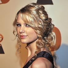 Taylor Swift - Nominations for the 50th Annual GRAMMY Awards - Green Room