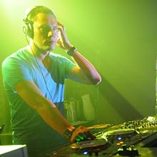 Tiësto - Tiesto Performs at Mansion in Miami - March 29, 2008